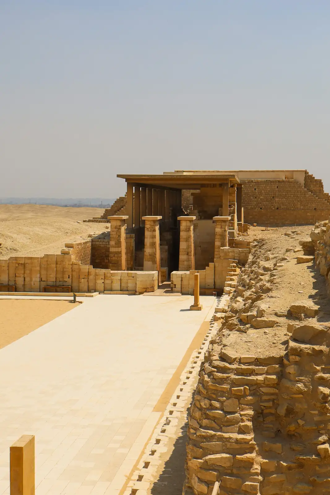 ancient Egyptian embalming with herbs