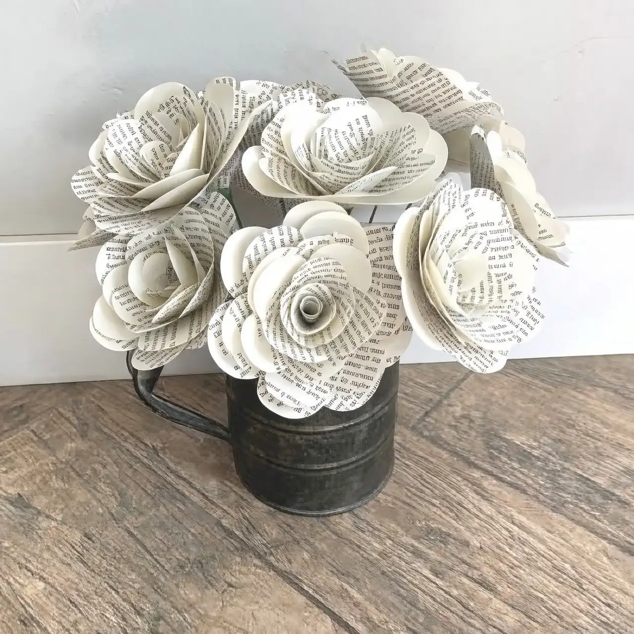 paperwhite Victorian bouquet letter