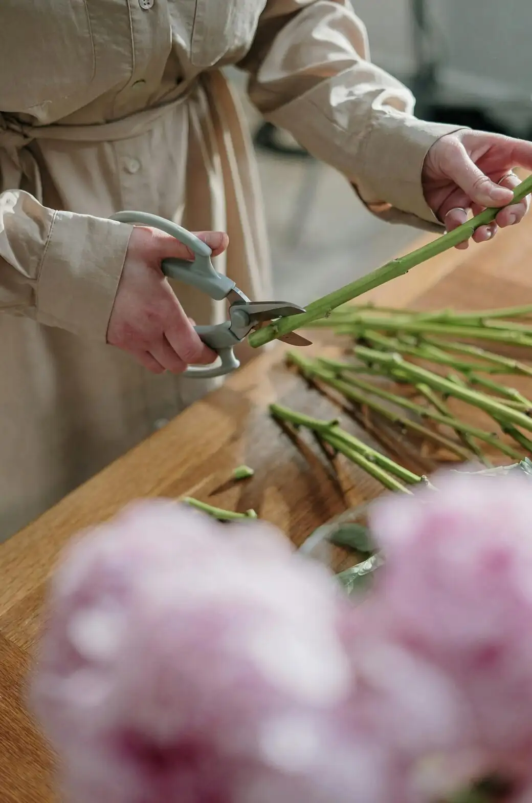 freesia stem trimming scissors