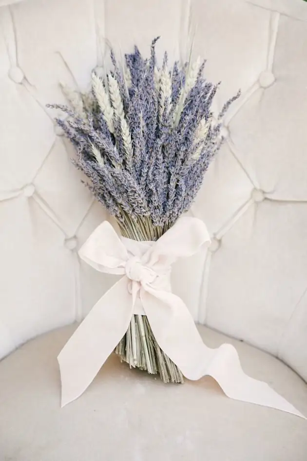 lavender dried bouquet ribbon