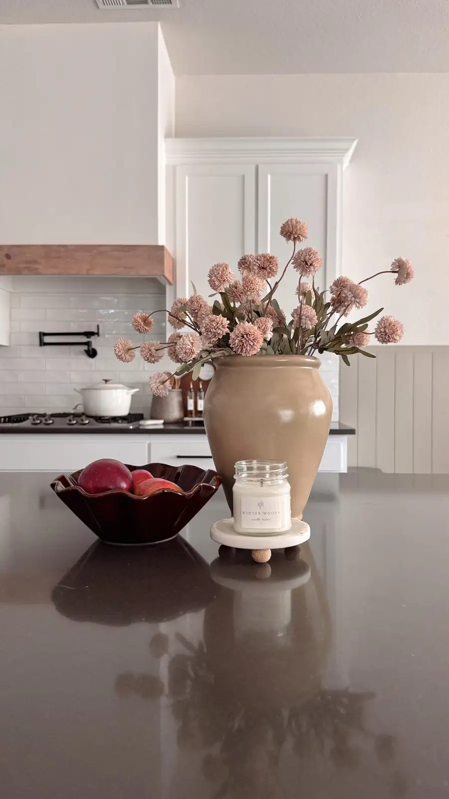 anthurium vase kitchen counter fruit bowl