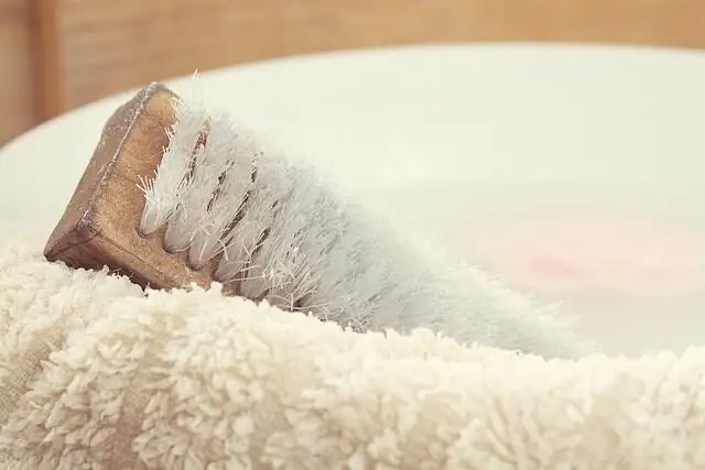 buddha's hand washing produce brush