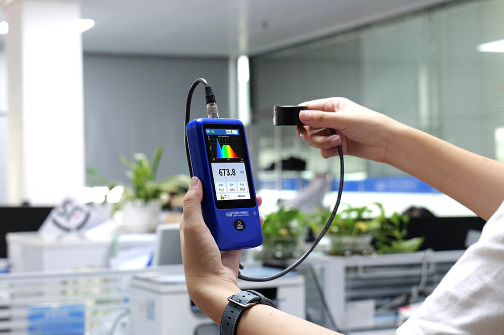 Lux Meters vs. Light Meters: Shedding Light on Their Differences