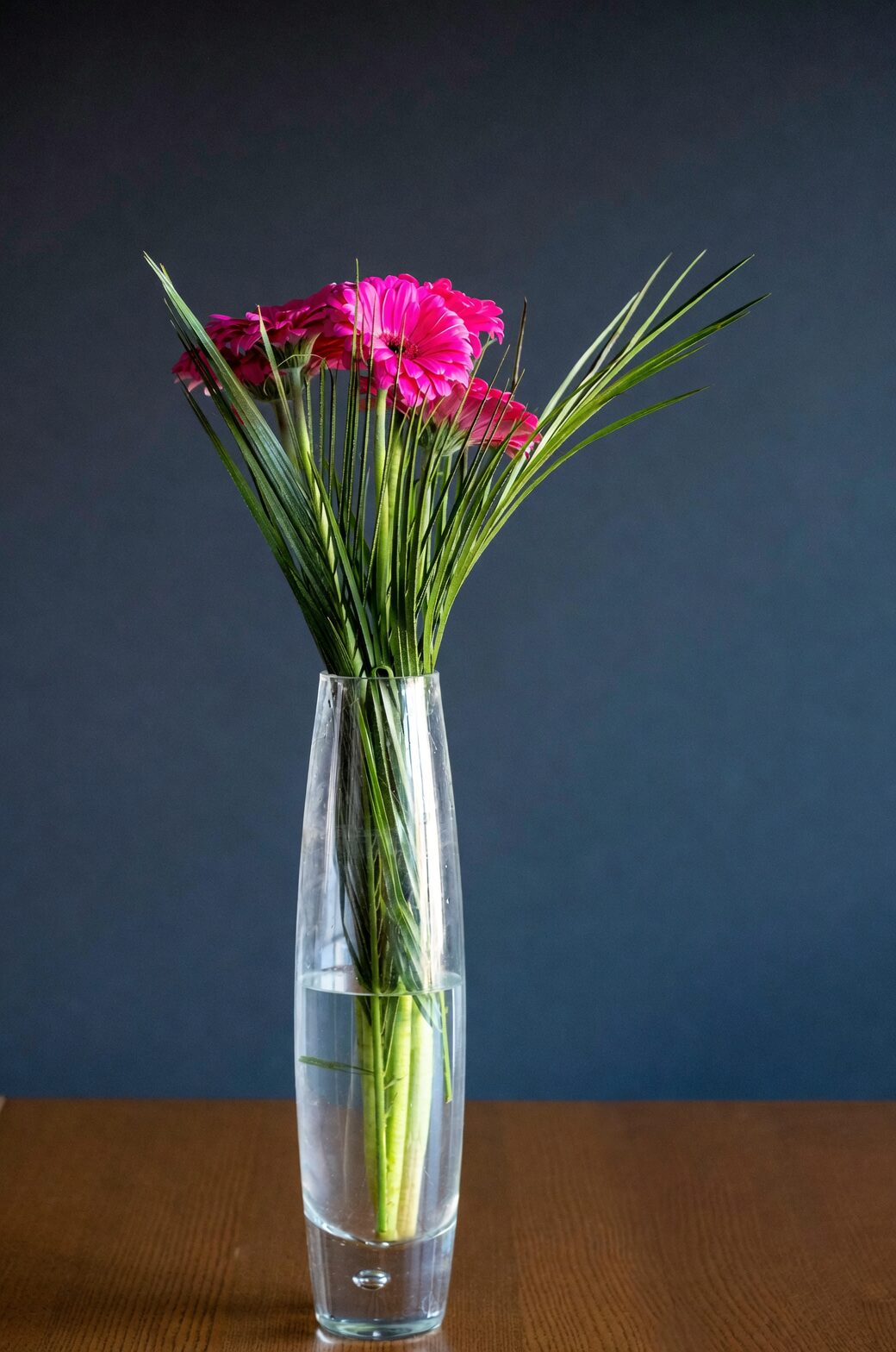 syngonium cuttings in glass vase