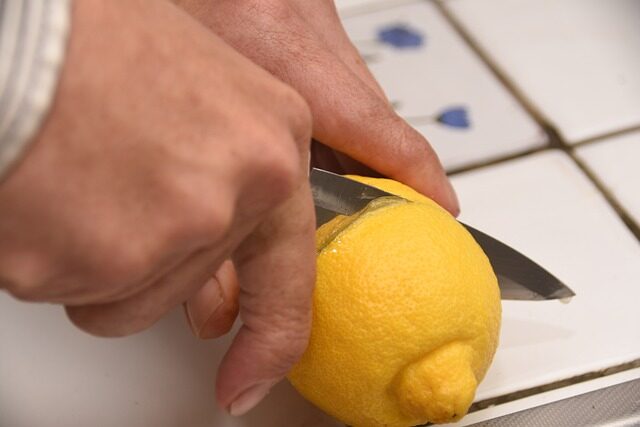 fig cutting with gloves