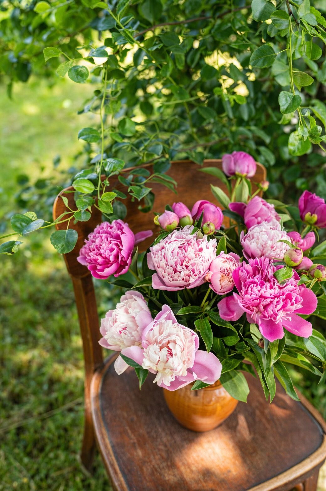 Chinese peony vase living room