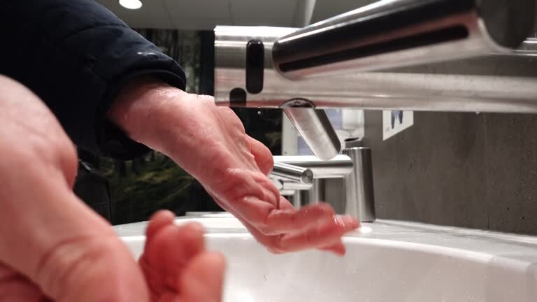 bougainvillea sap wash hands