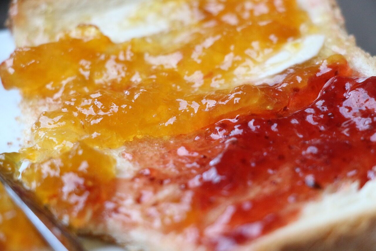 butia jam toast with cheese