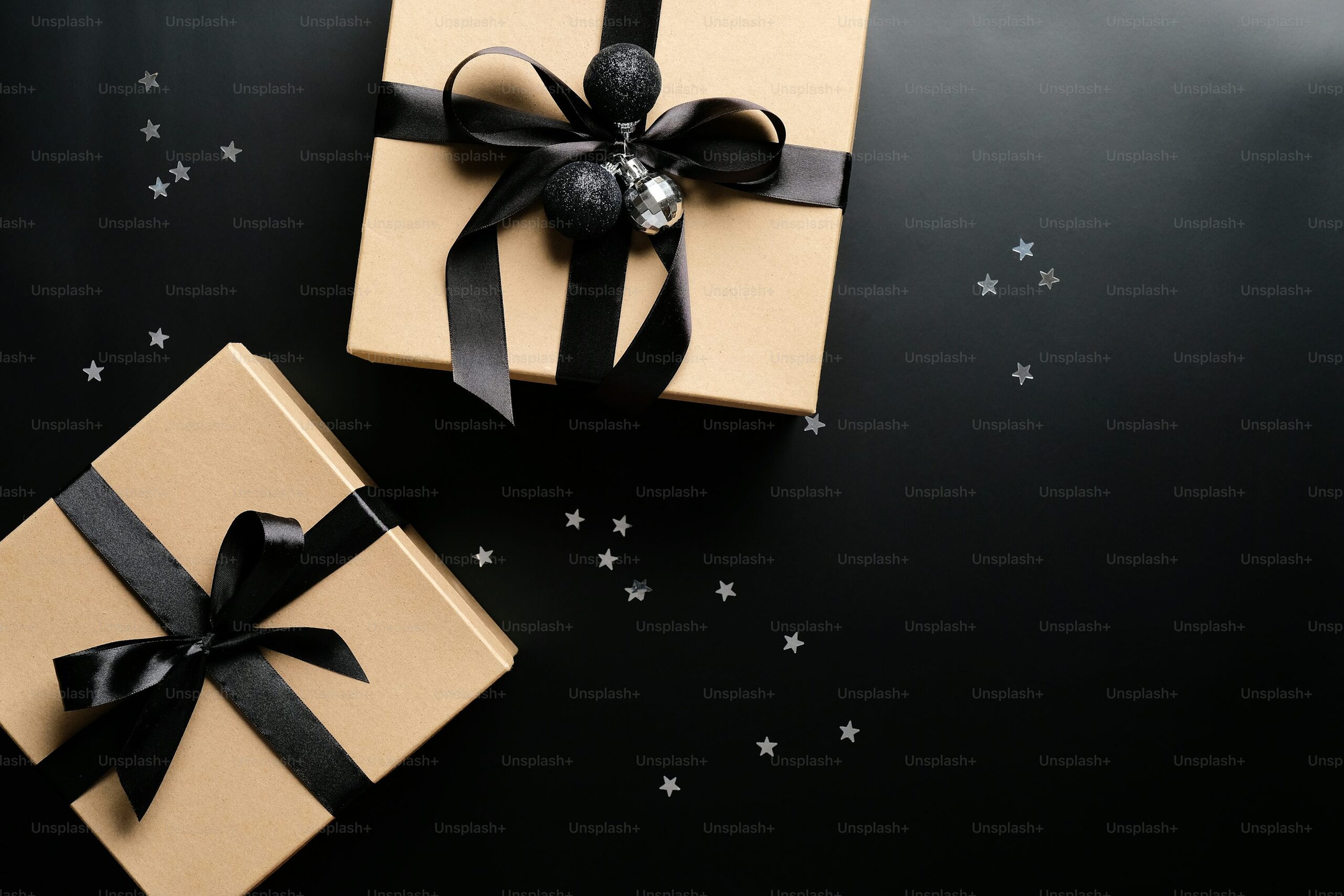 cardboard palm gift ribbon card